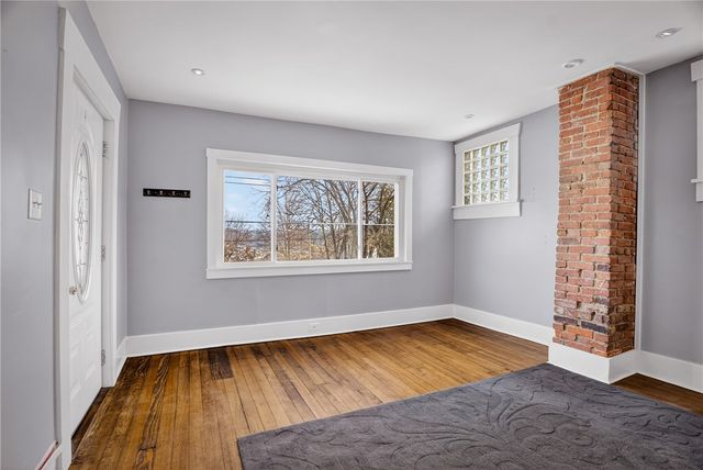 613 Doolittle Ave, Carnegie, PA 15106