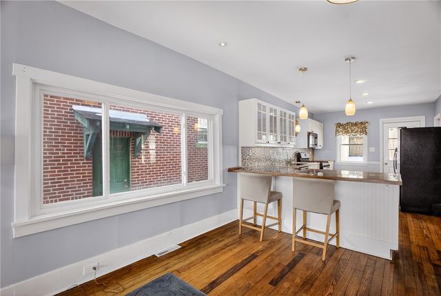 613 Doolittle Ave, Carnegie, PA 15106