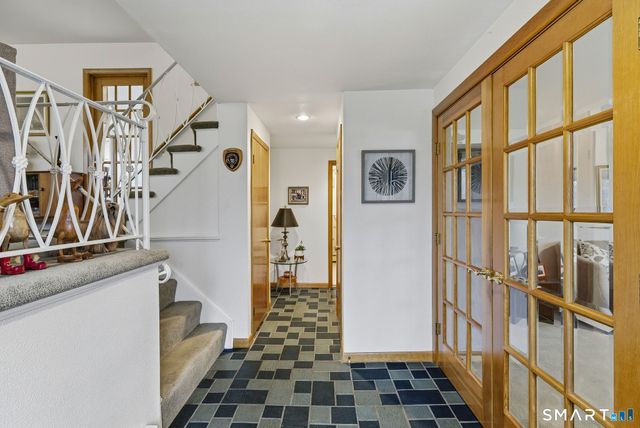 7 Douglas Drive, Norwalk, CT 06850