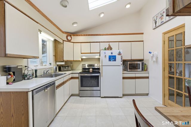 7 Douglas Drive, Norwalk, CT 06850