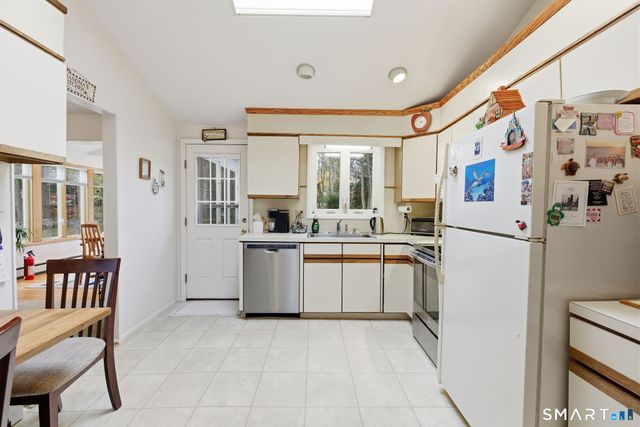 7 Douglas Drive, Norwalk, CT 06850