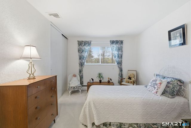 7 Douglas Drive, Norwalk, CT 06850