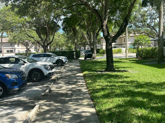 7 Amherst Court Apt A, Royal Palm Beach, FL 33411