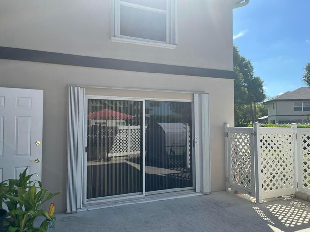 7 Amherst Court Apt A, Royal Palm Beach, FL 33411