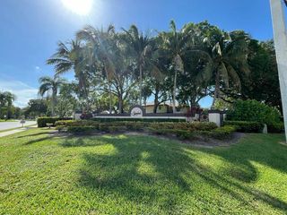7 Amherst Court Apt A, Royal Palm Beach, FL 33411