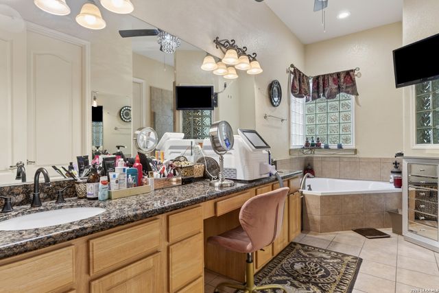 18907 Calle Cierra, San Antonio, TX 78258
