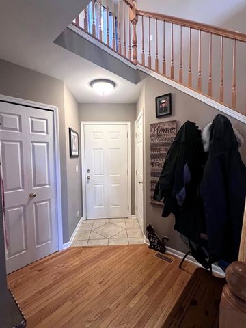 419 Windham Cove Drive 419, Crystal Lake, IL 60014