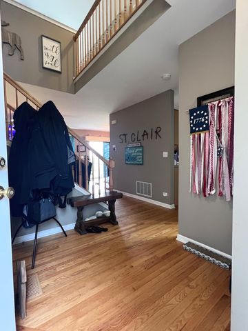 419 Windham Cove Drive 419, Crystal Lake, IL 60014