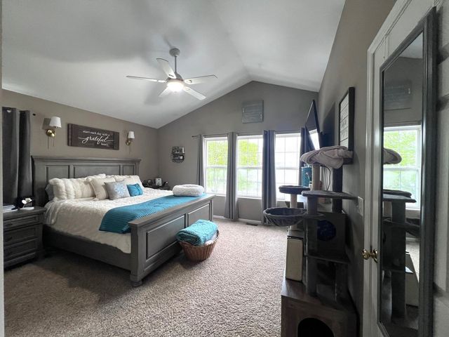 419 Windham Cove Drive 419, Crystal Lake, IL 60014