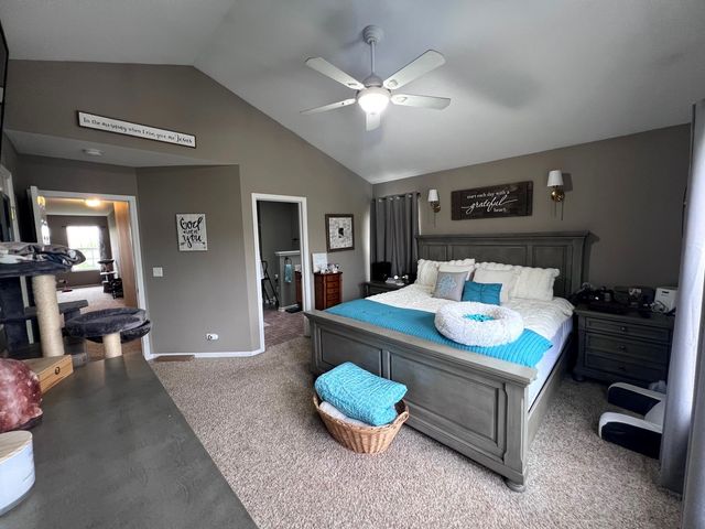 419 Windham Cove Drive 419, Crystal Lake, IL 60014
