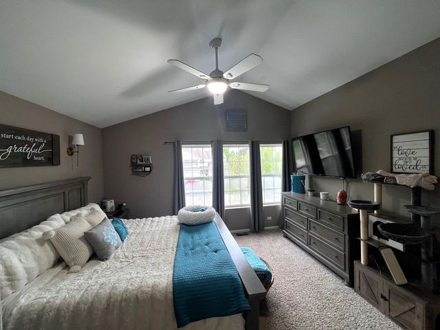 419 Windham Cove Drive 419, Crystal Lake, IL 60014