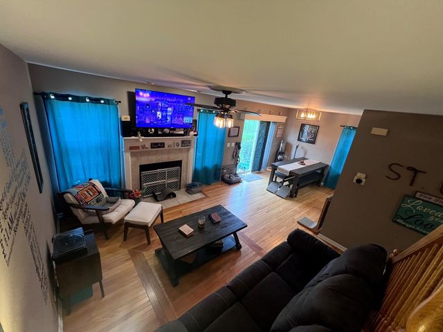 419 Windham Cove Drive 419, Crystal Lake, IL 60014