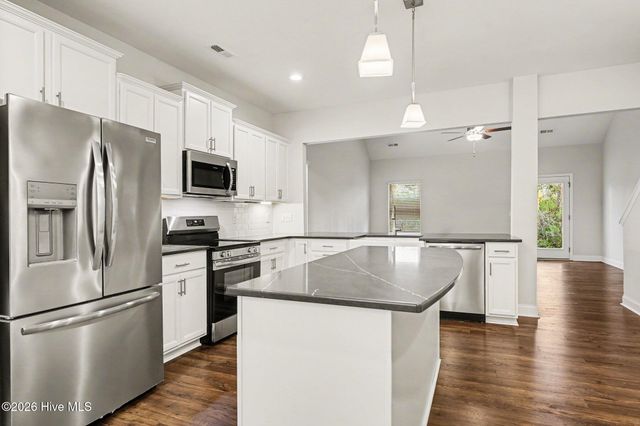 1725 Sun Palms Boulevard SE, Bolivia, NC 28422