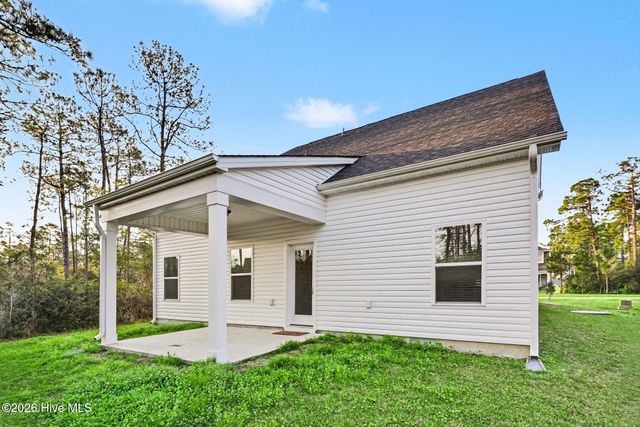 1725 Sun Palms Boulevard SE, Bolivia, NC 28422