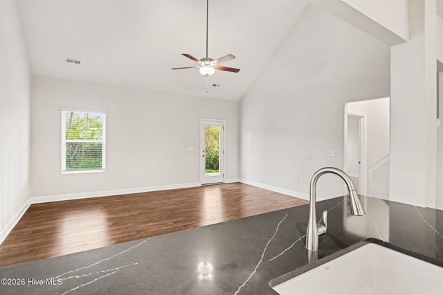 1725 Sun Palms Boulevard SE, Bolivia, NC 28422