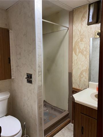 5443 South mountain, Upper Milford Twp, PA 18049