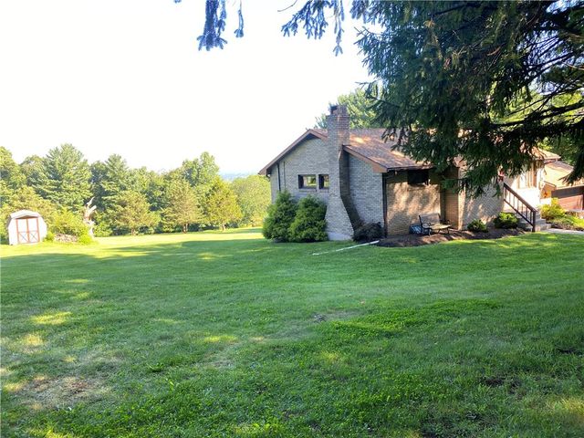 5443 South mountain, Upper Milford Twp, PA 18049