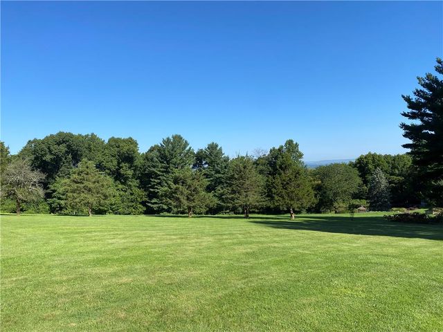 5443 South mountain, Upper Milford Twp, PA 18049