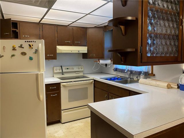 5443 South mountain, Upper Milford Twp, PA 18049