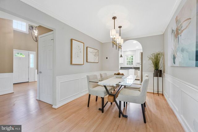 2000 GALLOWS TREE LN, Vienna, VA 22182