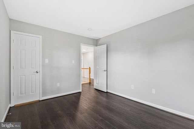 2000 GALLOWS TREE LN, Vienna, VA 22182