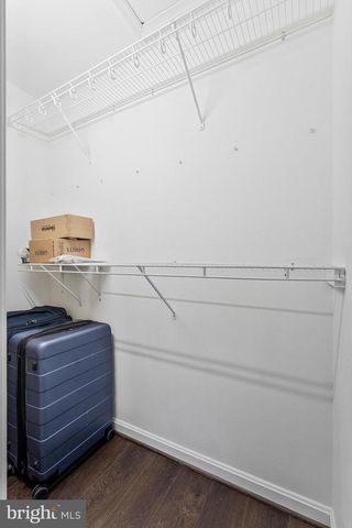 2000 GALLOWS TREE LN, Vienna, VA 22182