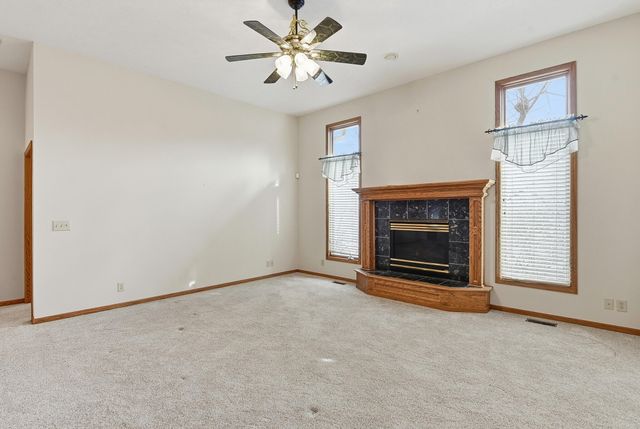 1725 FAIROAKS, Council Bluffs, IA 51503