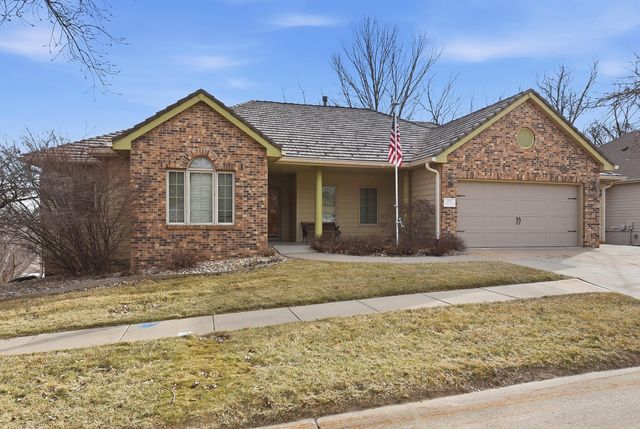 1725 FAIROAKS, Council Bluffs, IA 51503