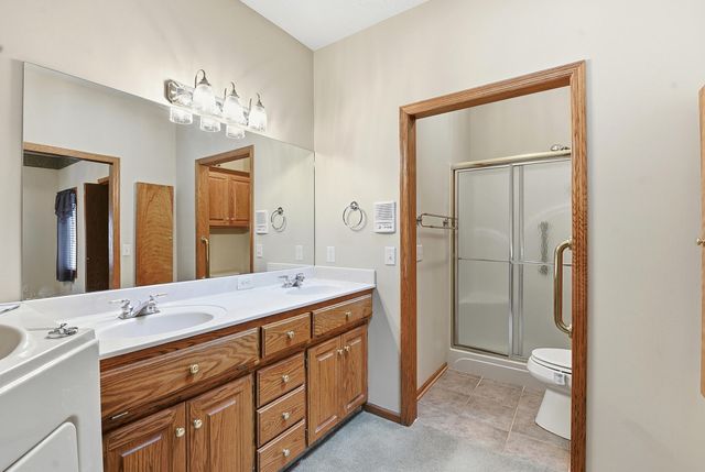 1725 FAIROAKS, Council Bluffs, IA 51503