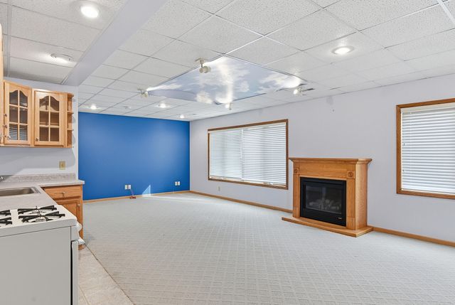 1725 FAIROAKS, Council Bluffs, IA 51503