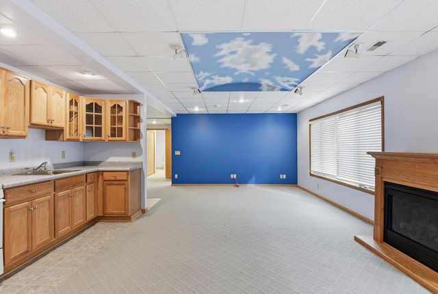 1725 FAIROAKS, Council Bluffs, IA 51503