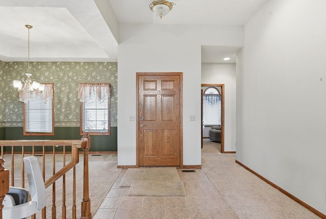 1725 FAIROAKS, Council Bluffs, IA 51503