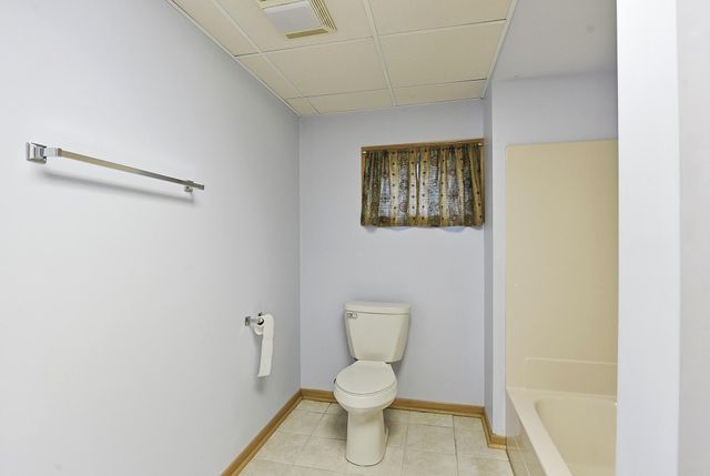 1725 FAIROAKS, Council Bluffs, IA 51503