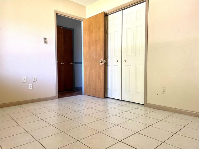 2507 Lynn Drive, Pearland, TX 77581