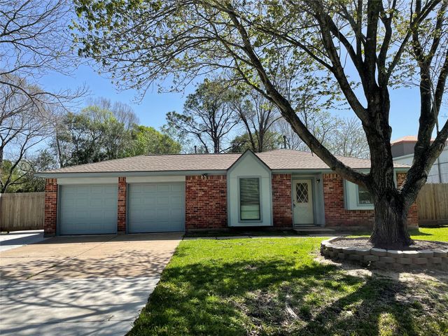 2507 Lynn Drive, Pearland, TX 77581