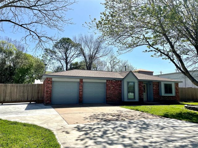 2507 Lynn Drive, Pearland, TX 77581