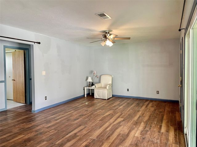 2507 Lynn Drive, Pearland, TX 77581