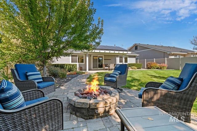 5519 W Los Flores St, Meridian, ID 83646