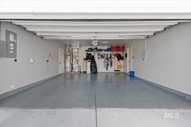 5519 W Los Flores St, Meridian, ID 83646