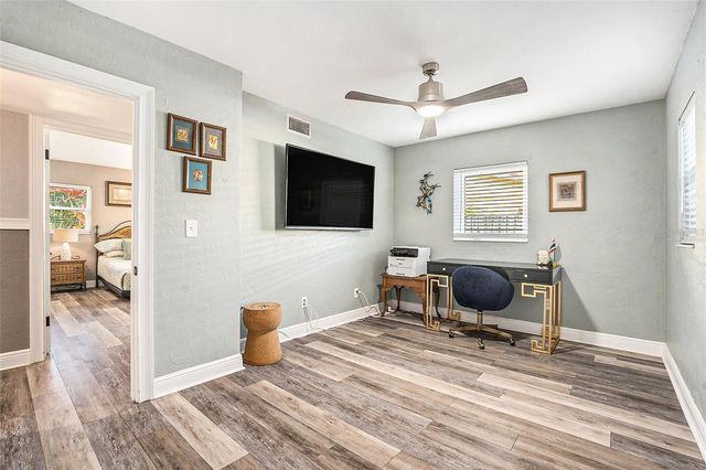 2134 SERPENTINE CIRCLE S, St Petersburg, FL 33712