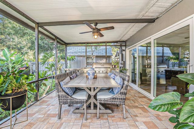 2134 SERPENTINE CIRCLE S, St Petersburg, FL 33712