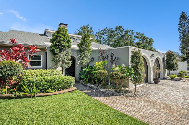 2134 SERPENTINE CIRCLE S, St Petersburg, FL 33712