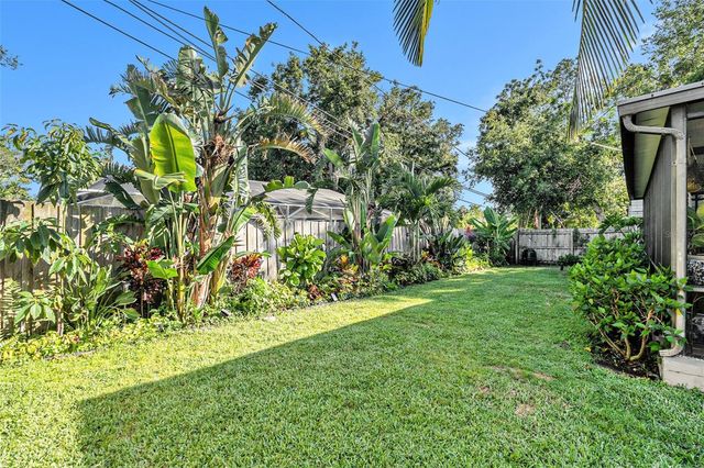 2134 SERPENTINE CIRCLE S, St Petersburg, FL 33712