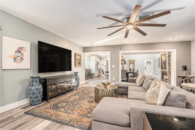 2134 SERPENTINE CIRCLE S, St Petersburg, FL 33712