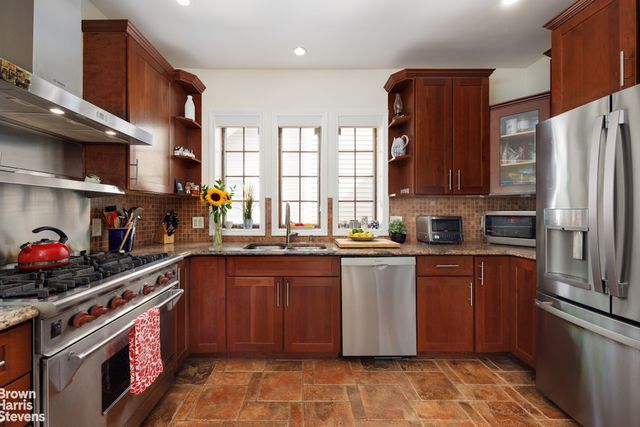 652 MARLBOROUGH Road, New York City, NY 11230