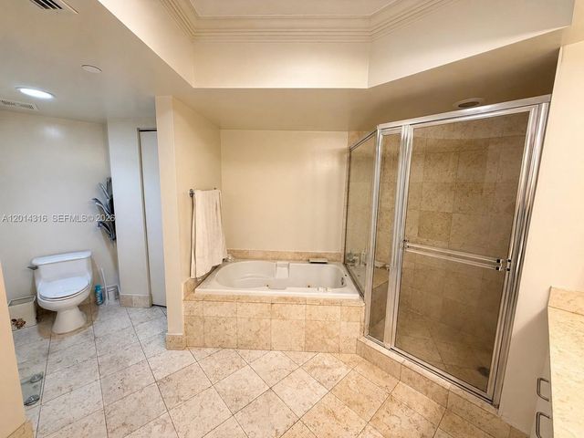21055 Yacht Club Dr 2403, Aventura, FL 33180