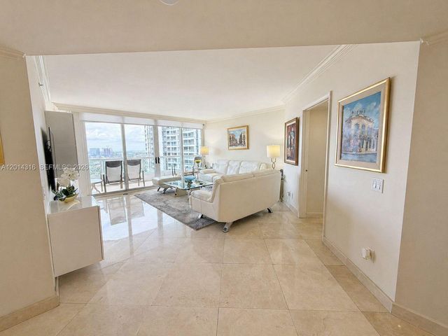 21055 Yacht Club Dr 2403, Aventura, FL 33180