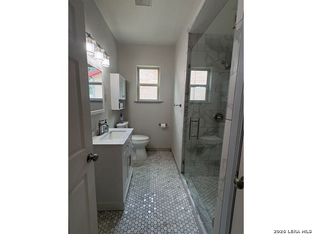 1832 Clower, San Antonio, TX 78201