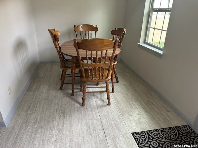 1832 Clower, San Antonio, TX 78201