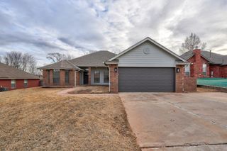 11546 Berkshire Court, Midwest City, OK 73130